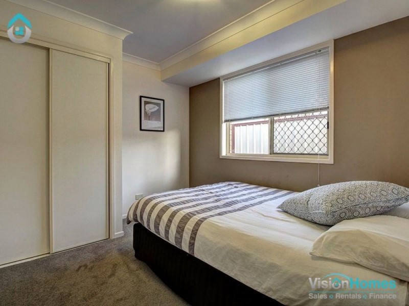 66 Solandra Cct, Regents Park QLD 4118