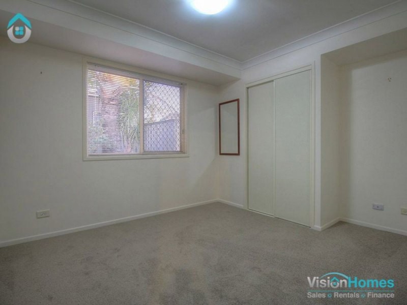 66 Solandra Cct, Regents Park QLD 4118