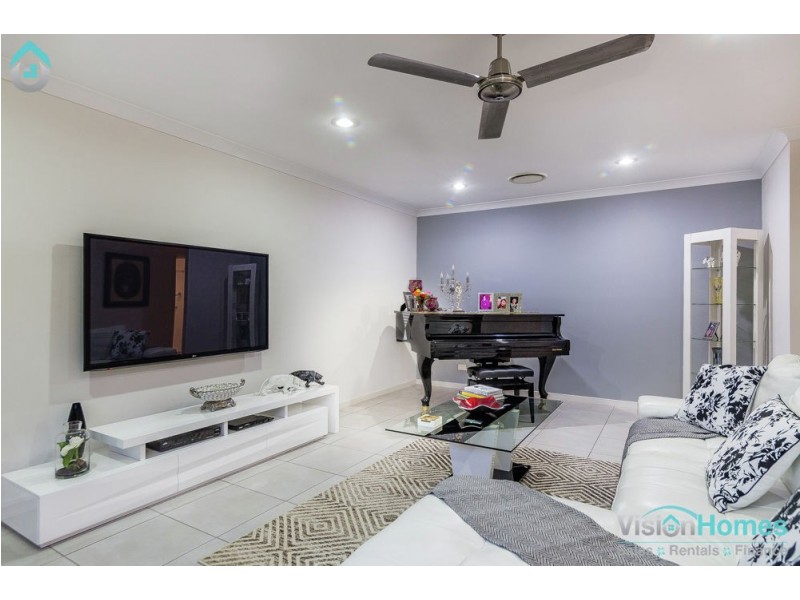 2 Currawong Crescent, Upper Coomera QLD 4209