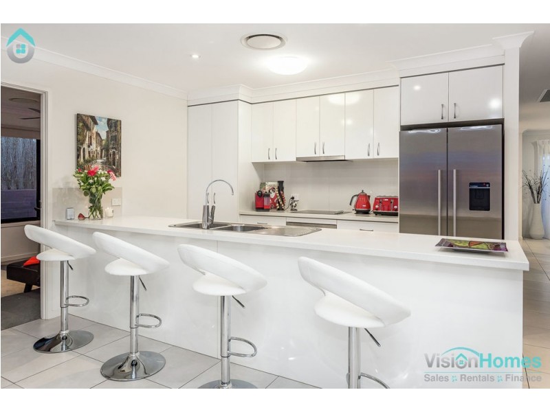 2 Currawong Crescent, Upper Coomera QLD 4209