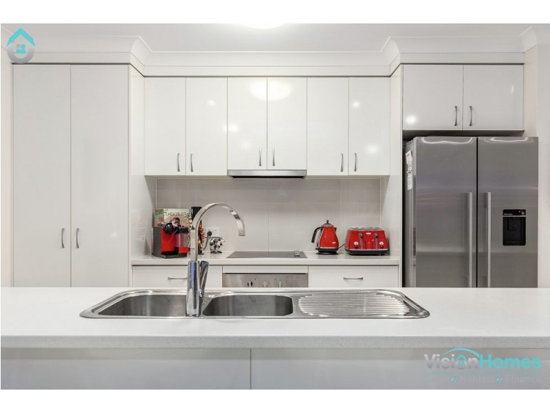 2 Currawong Crescent, Upper Coomera QLD 4209