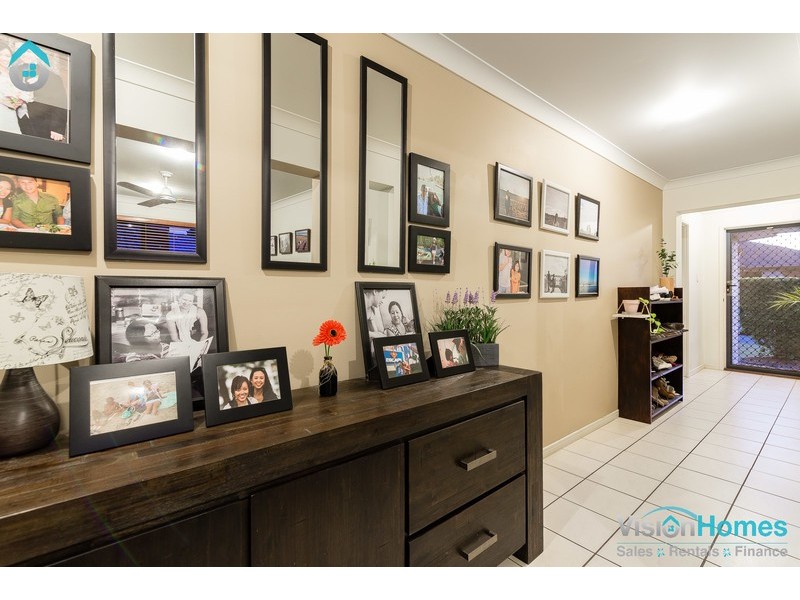 4 Leonie Place, Doolandella QLD 4077