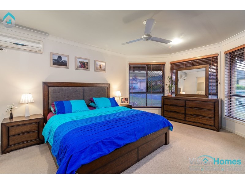 4 Leonie Place, Doolandella QLD 4077