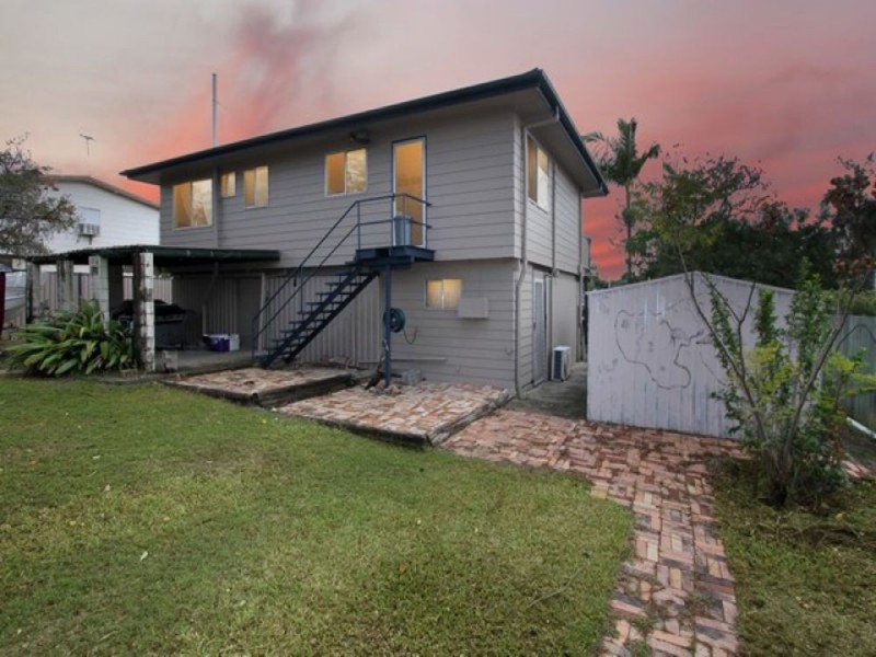 5 Blackton Street, Logan Central QLD 4114