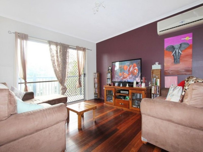 5 Blackton Street, Logan Central QLD 4114