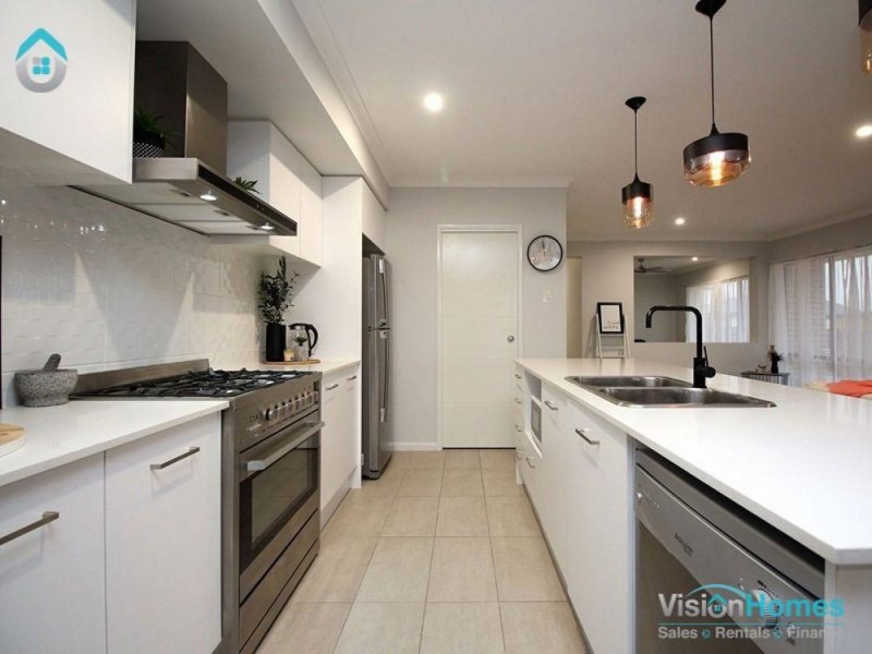 68 Summerview Avenue, Yarrabilba QLD 4207