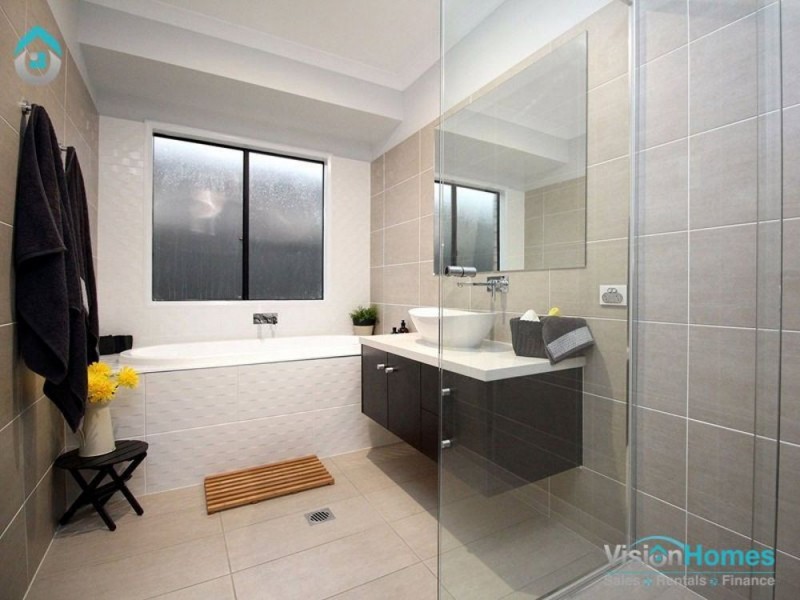 68 Summerview Avenue, Yarrabilba QLD 4207