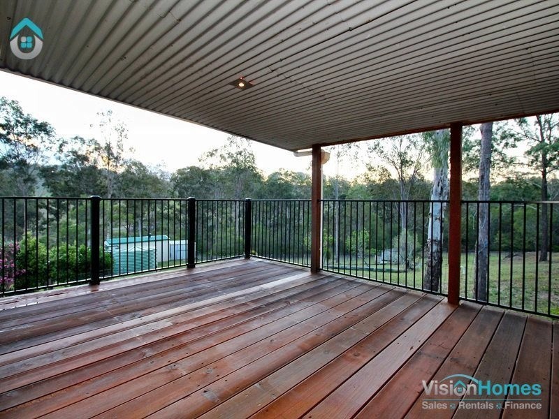 25 Scarborough Court, Mundoolun QLD 4285