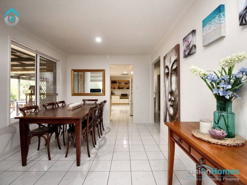 11 Algol Street, Regents Park QLD 4118