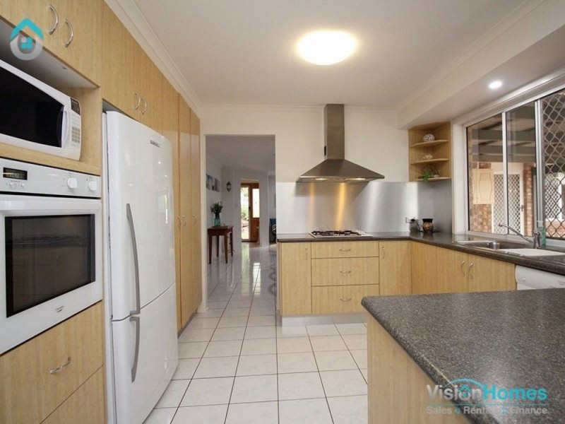 11 Algol Street, Regents Park QLD 4118