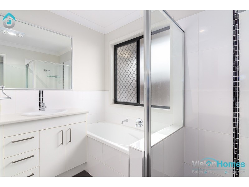 12 Alabaster Drive, Logan Reserve QLD 4133
