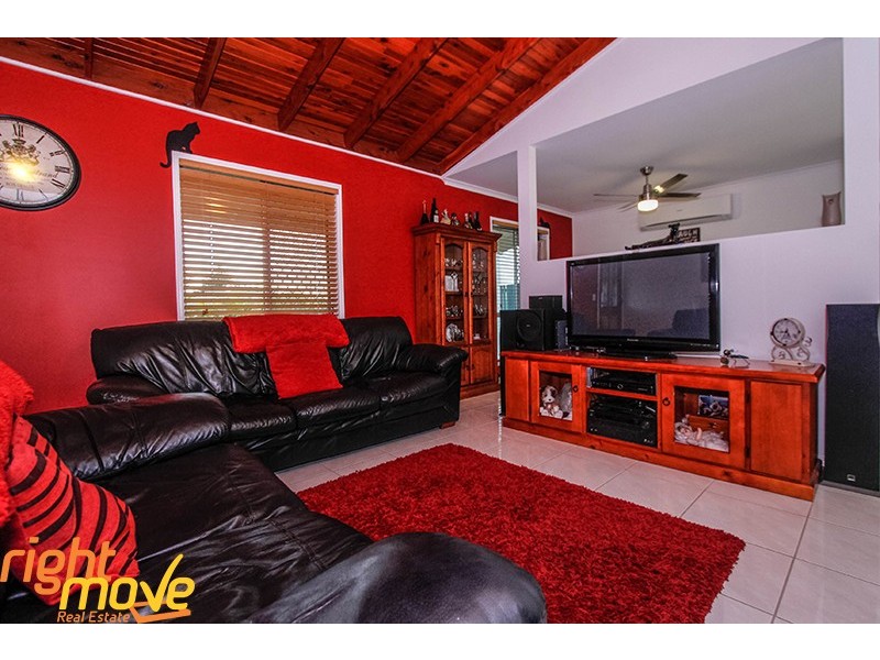 25 Sandalwood Street, Crestmead QLD 4132