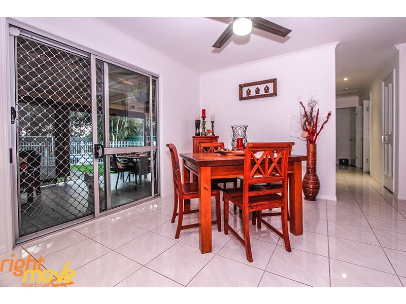 25 Sandalwood Street, Crestmead QLD 4132