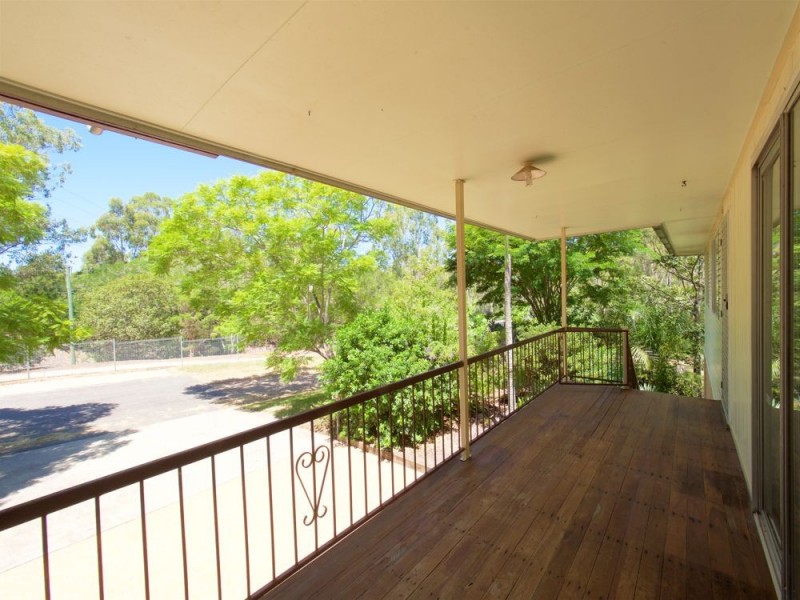 2 Albion Street, Brassall QLD 4305