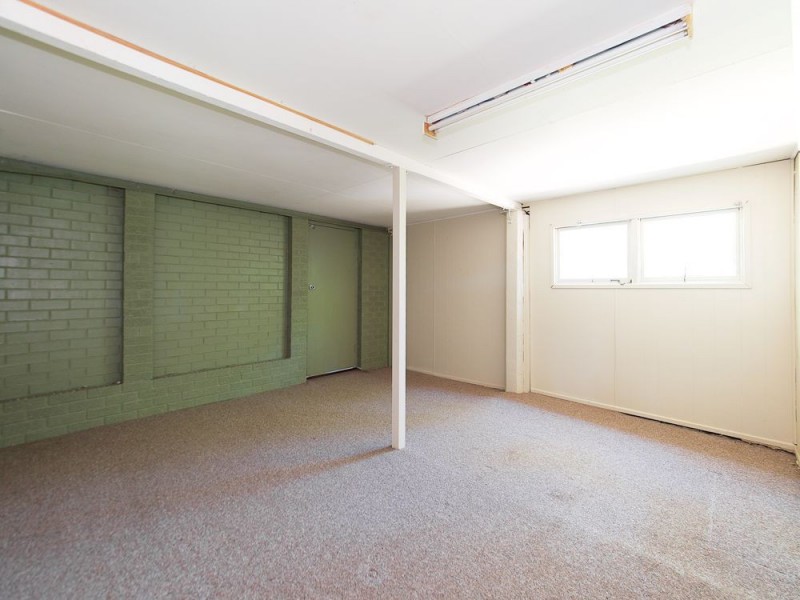 2 Albion Street, Brassall QLD 4305