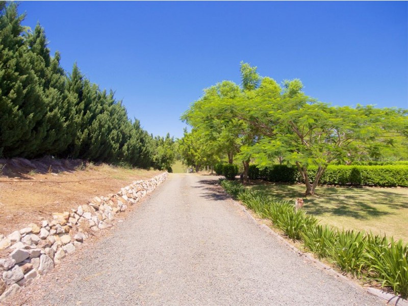 196 Eder Brothers Road, Mount Walker QLD 4340