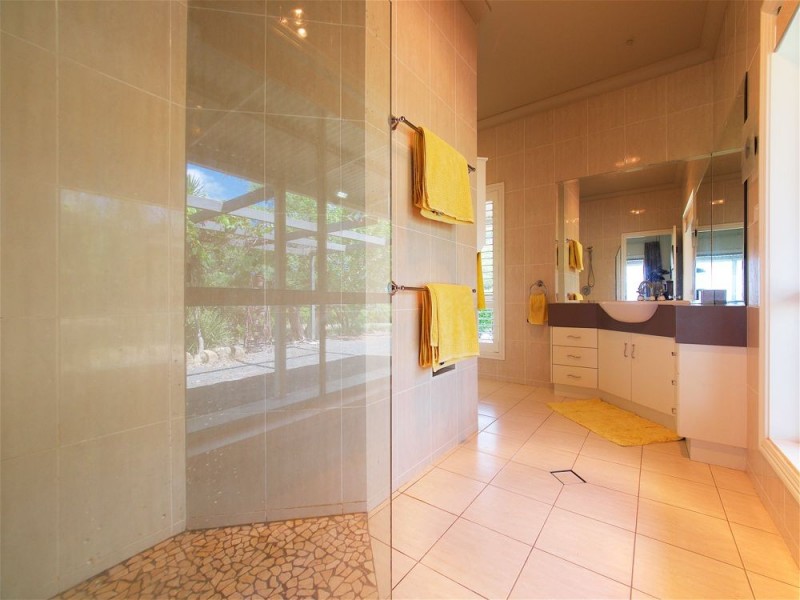 196 Eder Brothers Road, Mount Walker QLD 4340