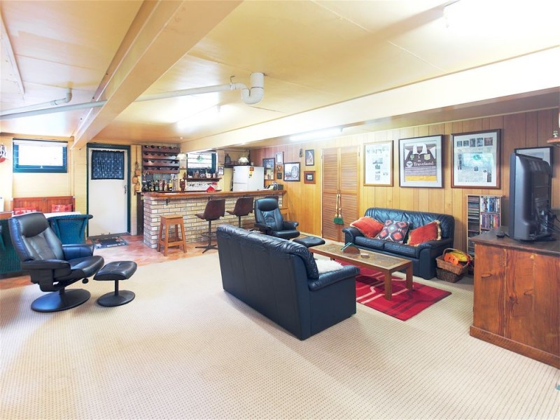 32 Macrae Street, Coalfalls QLD 4305