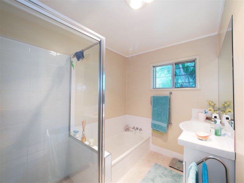 32 Macrae Street, Coalfalls QLD 4305