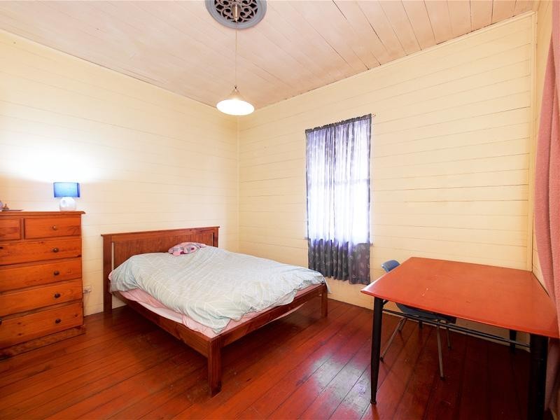 69 DOWNS STREET, North Ipswich QLD 4305
