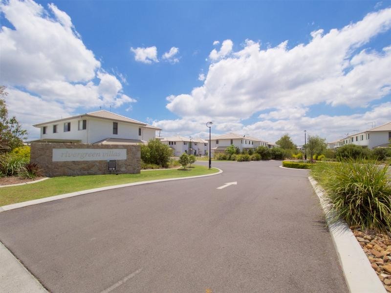 2/51 RIVER ROAD, Bundamba QLD 4304