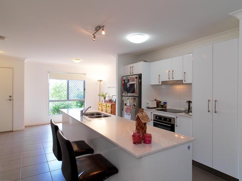 2/51 RIVER ROAD, Bundamba QLD 4304