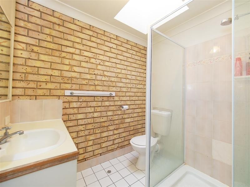 8/16 LINDSAY STREET, Bundamba QLD 4304