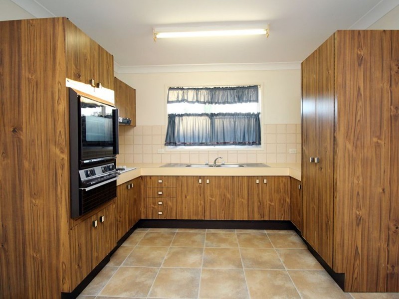 116 Estramina Road, Regents Park QLD 4118