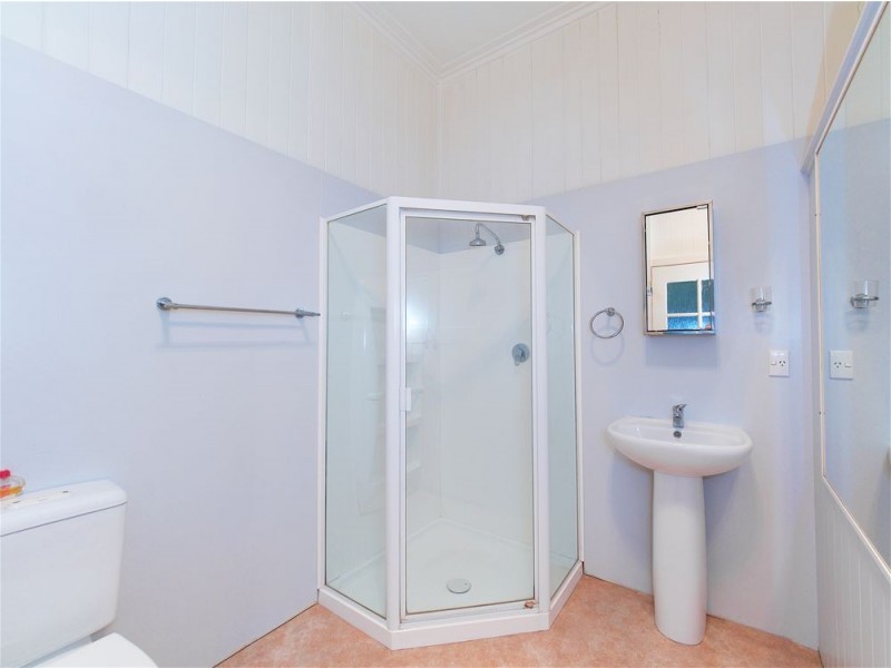 20 Tregair Street, Newtown QLD 4305