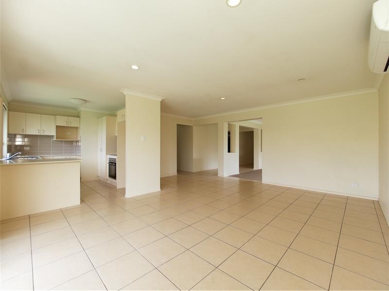 11 BRAY STREET, Lowood QLD 4311