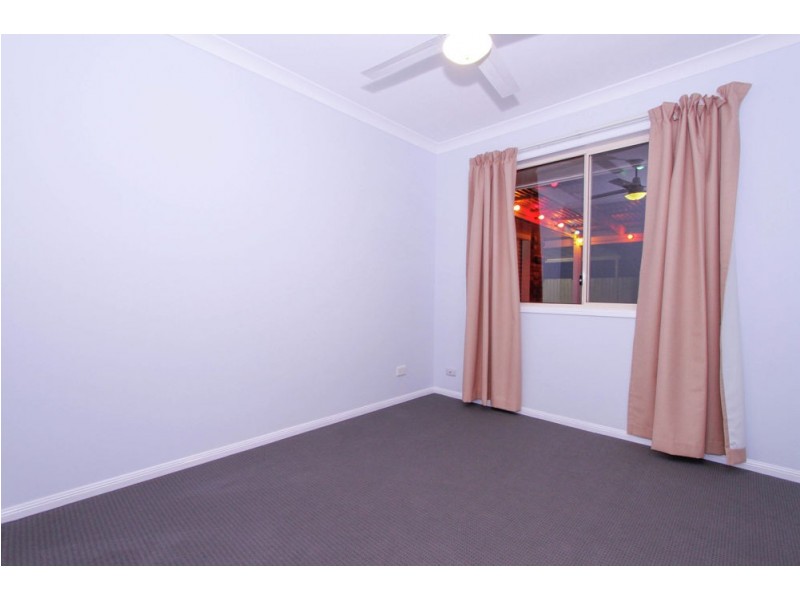 26 Sonorous Close, Regents Park QLD 4118