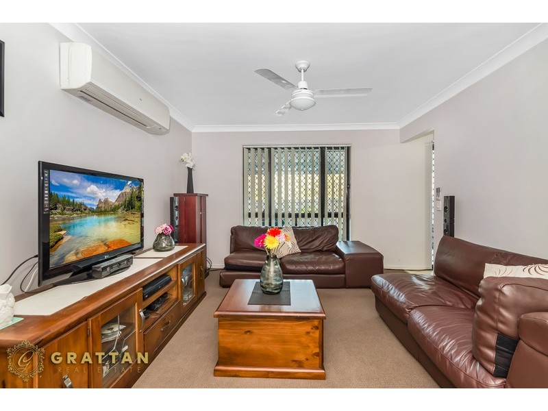 1 John Davison Place, Crestmead QLD 4132