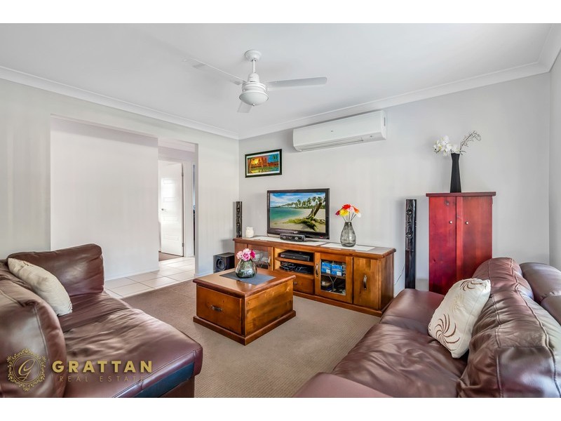 1 John Davison Place, Crestmead QLD 4132
