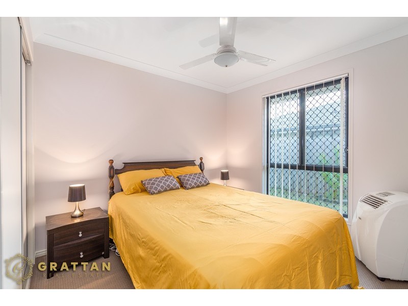 1 John Davison Place, Crestmead QLD 4132