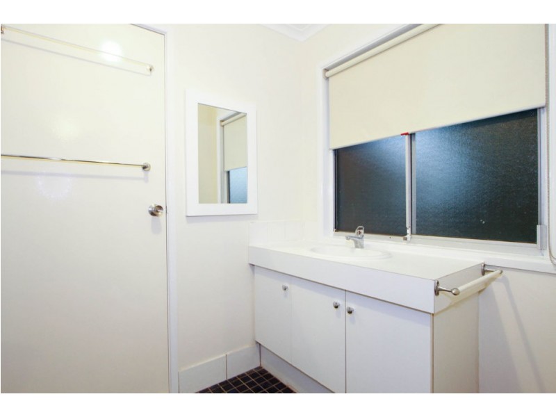 39 Yvonne Drive, Boronia Heights QLD 4124