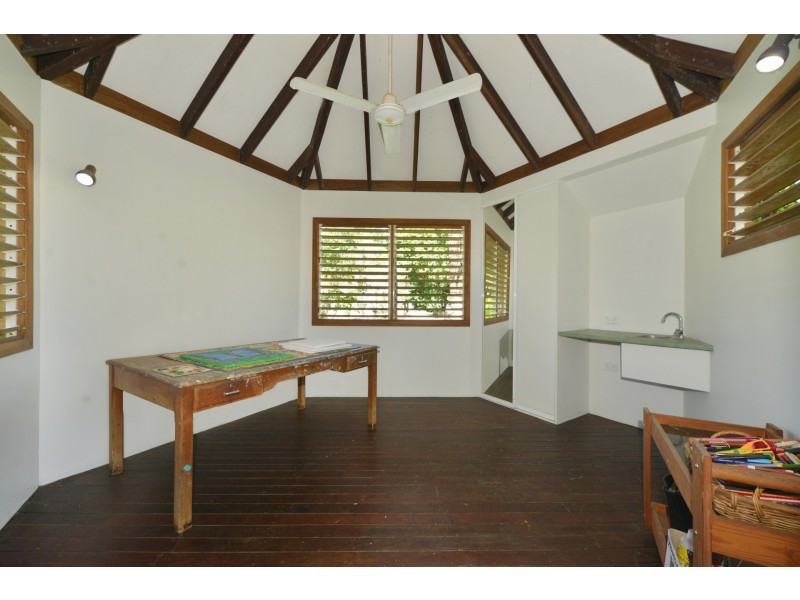 1 GREEN AVENUE, Kewarra Beach QLD 4879