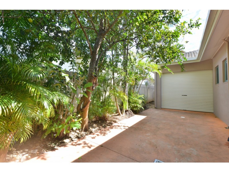 1 GREEN AVENUE, Kewarra Beach QLD 4879