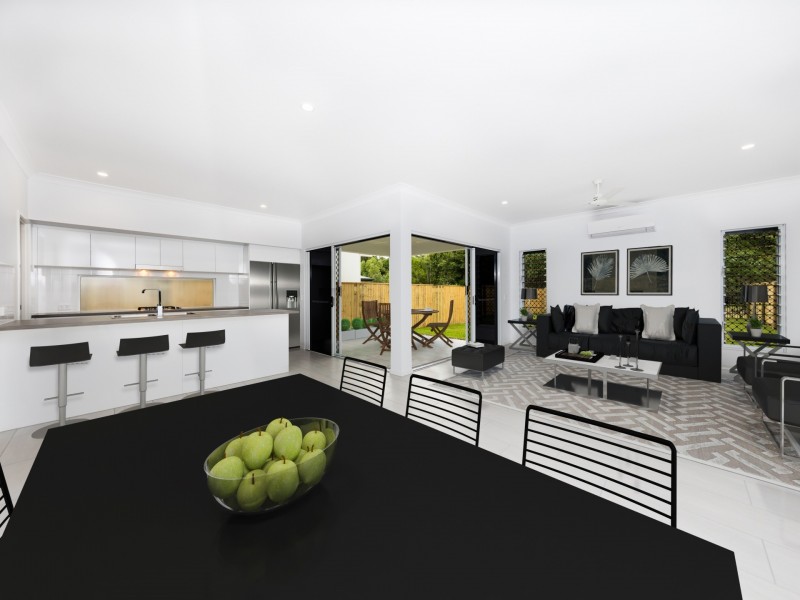 76 Seaways St, Trinity Beach QLD 4879