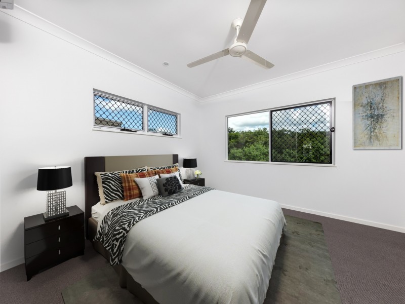 76 Seaways St, Trinity Beach QLD 4879