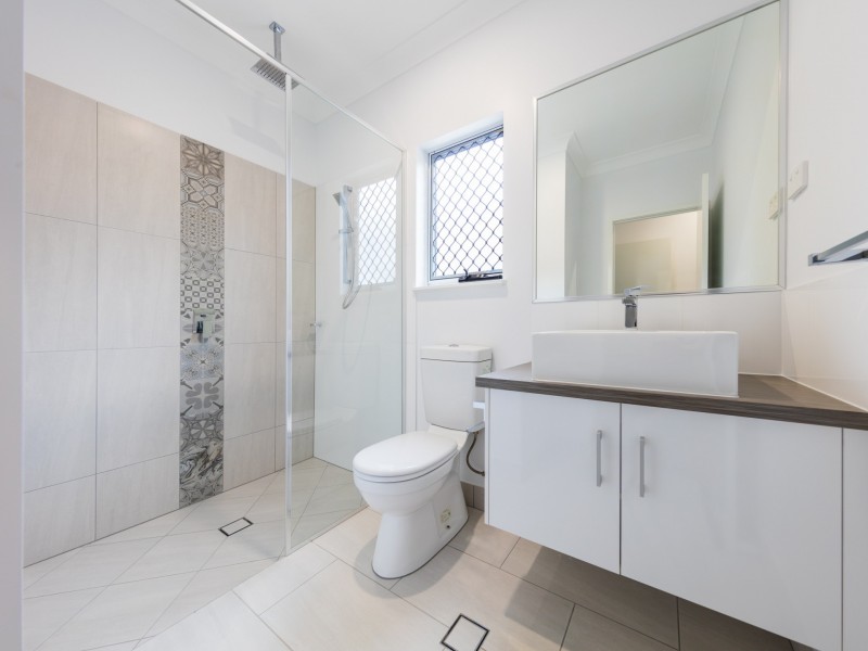 76 Seaways St, Trinity Beach QLD 4879