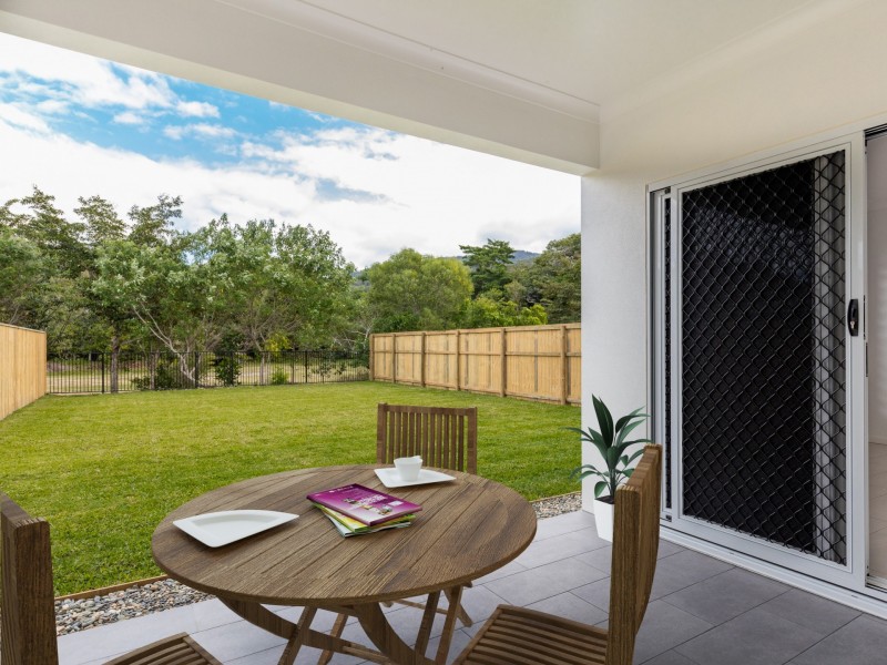 76 Seaways St, Trinity Beach QLD 4879