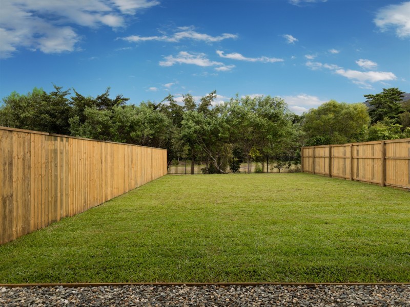 76 Seaways St, Trinity Beach QLD 4879