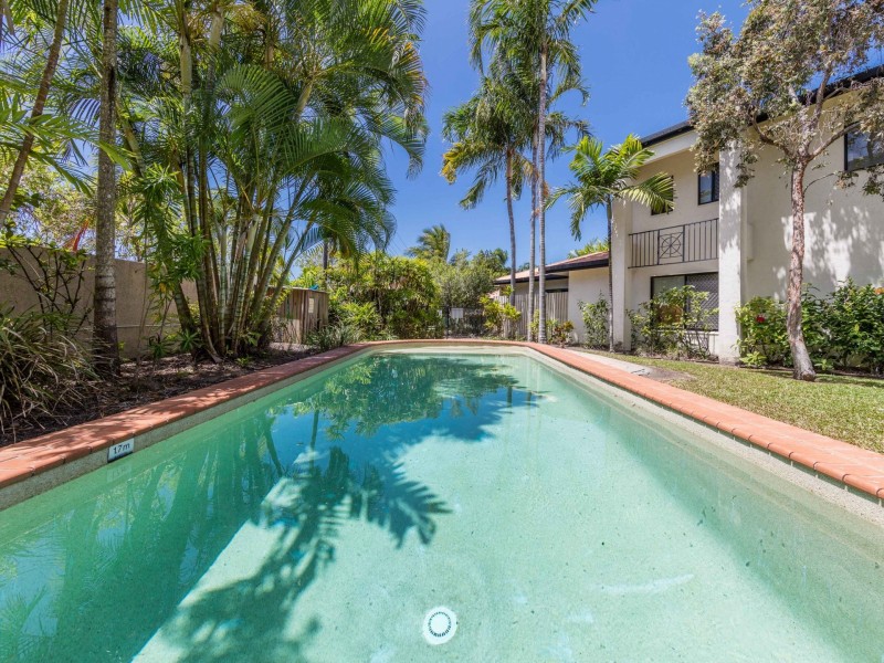 6/65-69 Cedar Rd, Palm Cove QLD 4879
