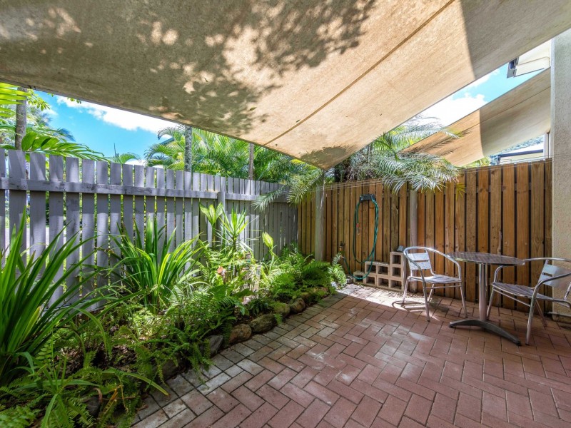 6/65-69 Cedar Rd, Palm Cove QLD 4879