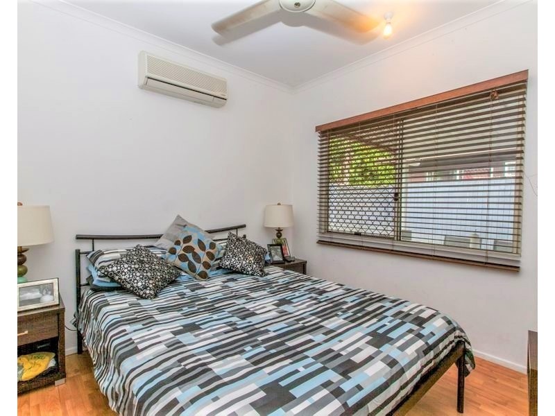 25 Derby Street, Yorkeys Knob QLD 4878