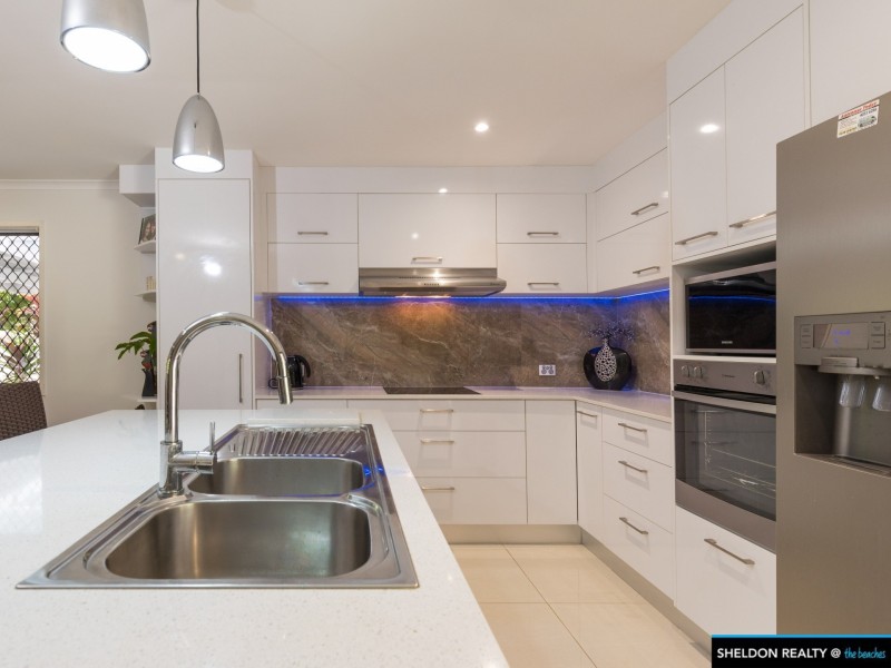 30 Survey Street, Smithfield QLD 4878