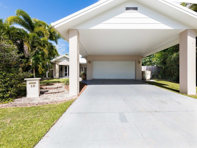 15 Ilse Close, Clifton Beach QLD 4879
