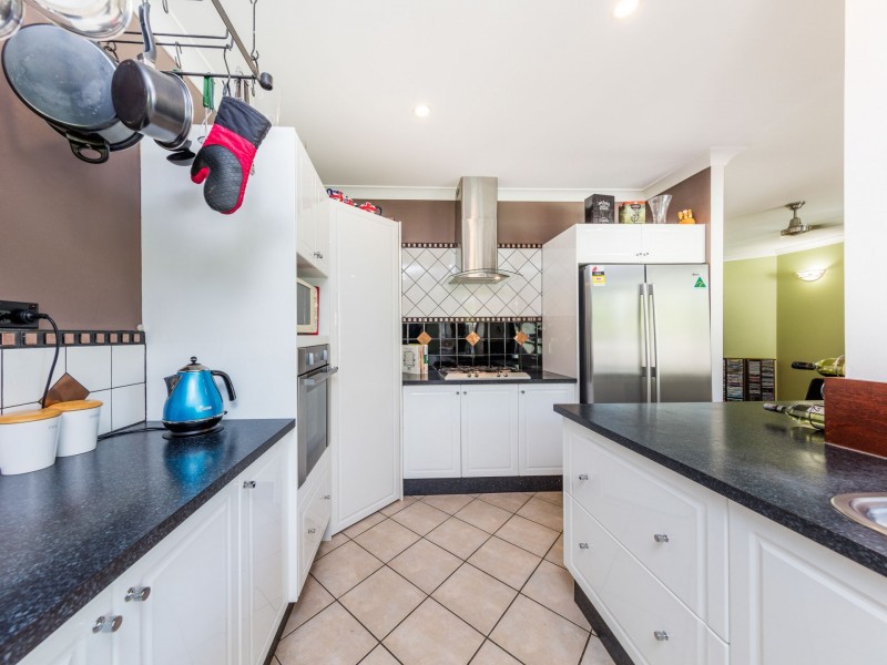 15 Ilse Close, Clifton Beach QLD 4879