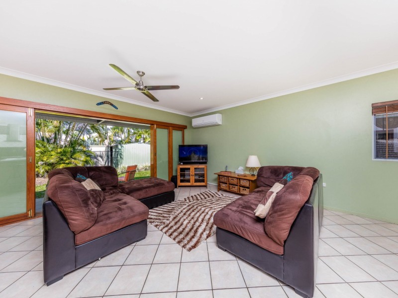 15 Ilse Close, Clifton Beach QLD 4879