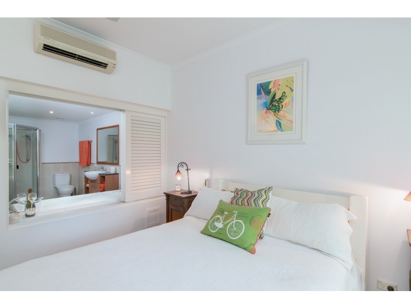 11/5-7 Arlington Esp (Lahania), Clifton Beach QLD 4879